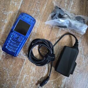 Nokia 3100 1.5" SMS Mobile Button Phone Vintage Y2K Clear Blue Shell